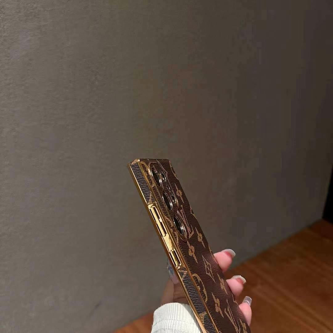 HNĚDÉ BAREVNÉ POUZDRO NA TELEFON PRO SAMSUNG GALAXY