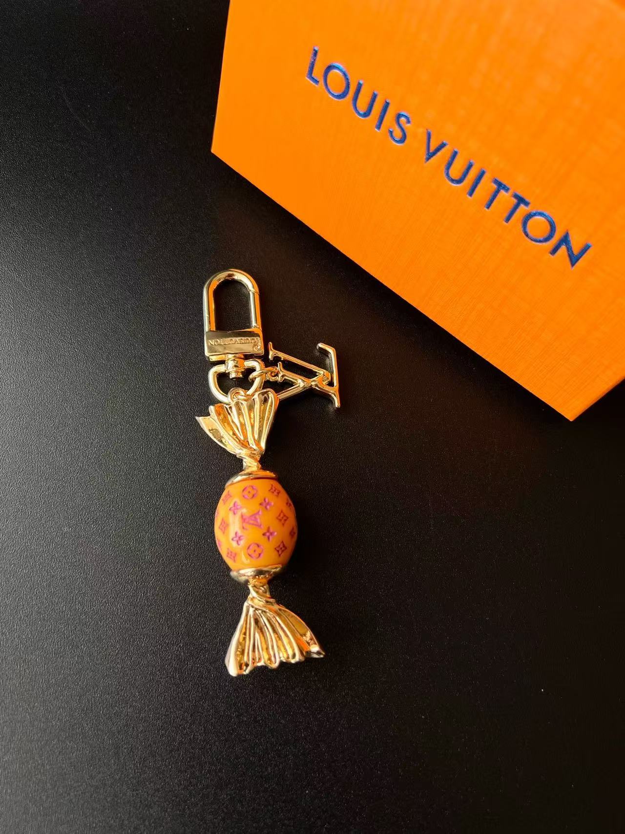 Candy Charm Keychain – Cute Luxury-Inspired Bag Pendant Accessory