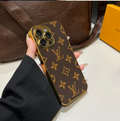 Custodia per iPhone monogramma classica di lusso con bordi placcati in oro