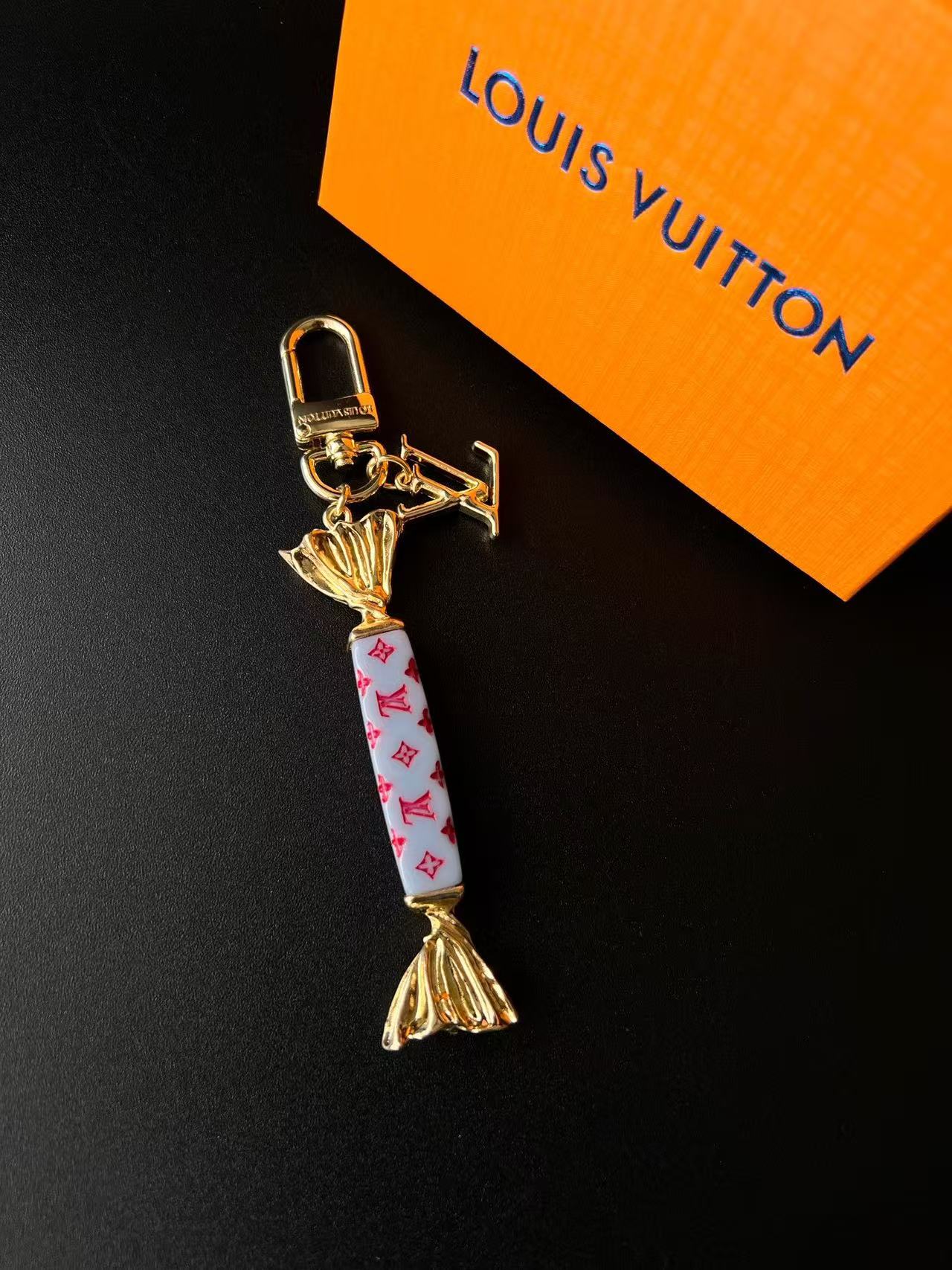 Candy Charm Keychain – Cute Luxury-Inspired Bag Pendant Accessory