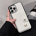 H iPhone-Hülle mit Kartenhalter aus Leder