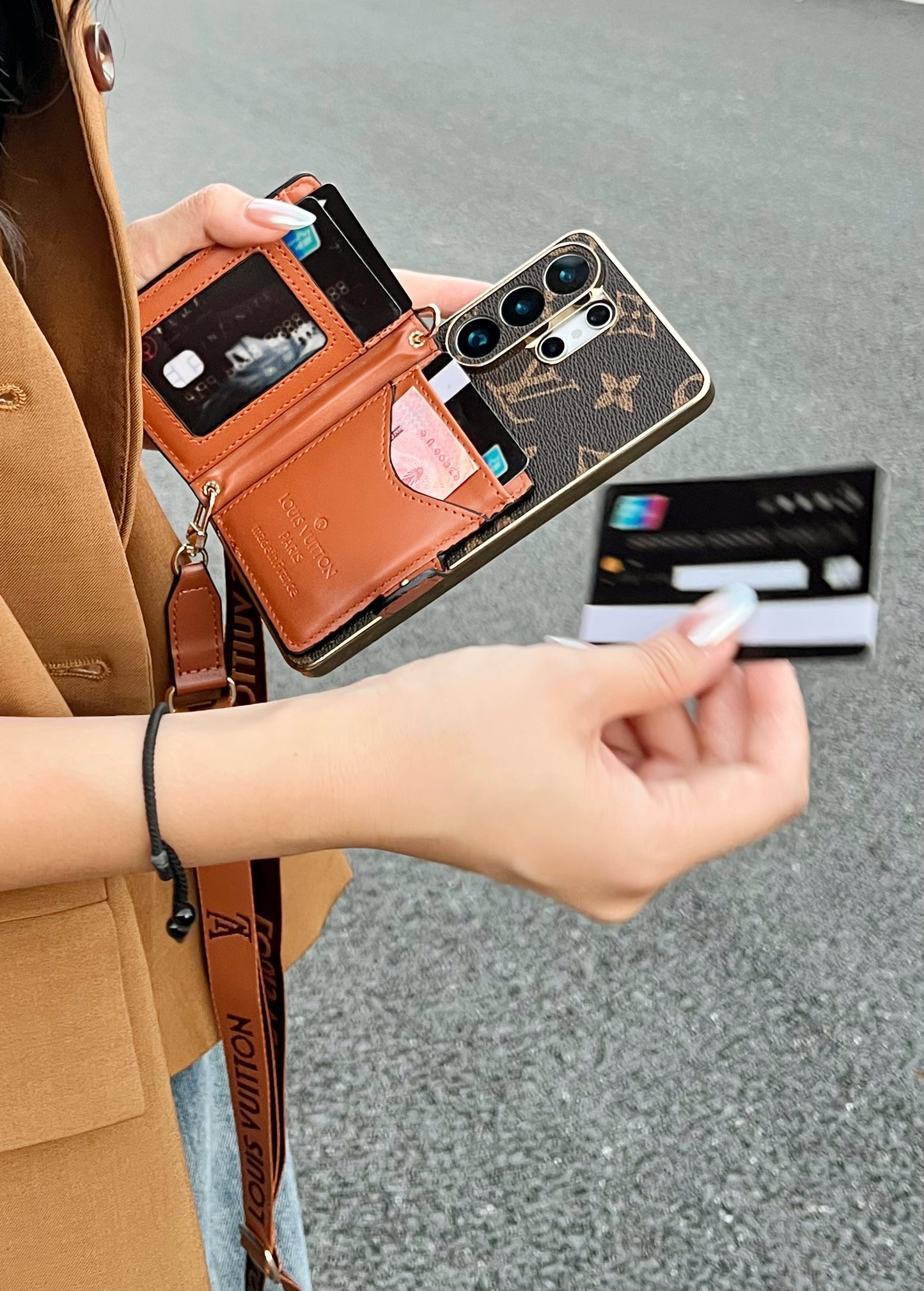 Luxury Crossbody Phone Case with Card Holder & Adjustable Shoulder Strap for Samsung