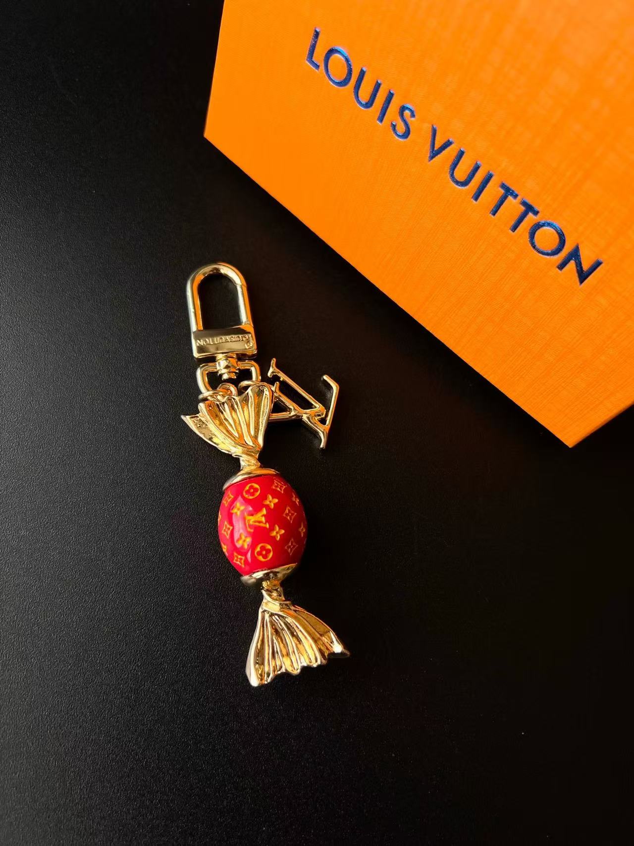 Candy Charm Keychain – Cute Luxury-Inspired Bag Pendant Accessory