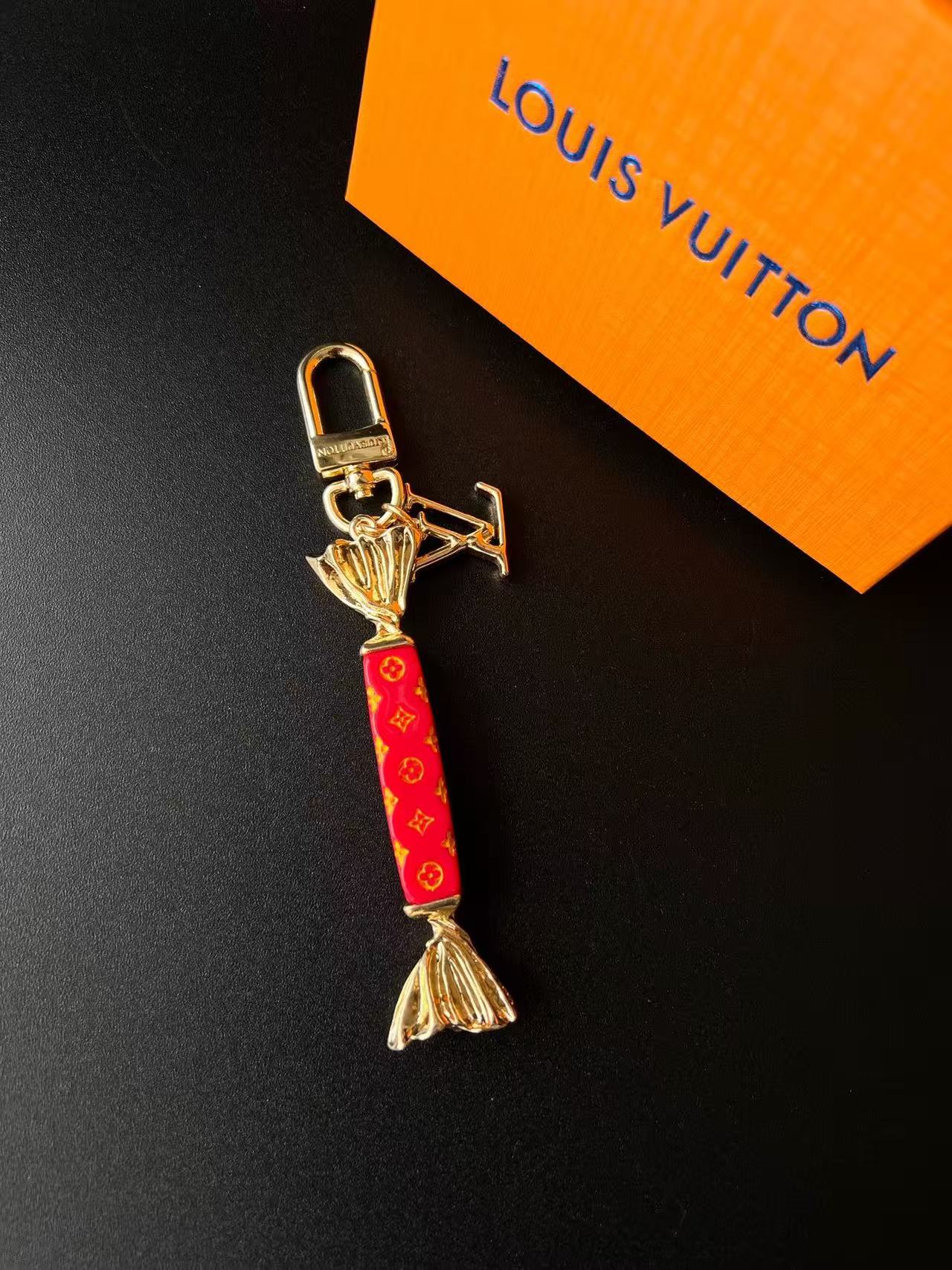 Candy Charm Keychain – Cute Luxury-Inspired Bag Pendant Accessory
