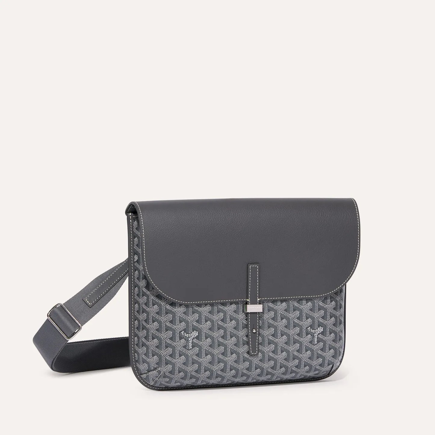 Leather Crossbody Messenger Bag – Elegant Everyday Shoulder Bag