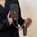 Custodia per iPhone marrone con catena per portacarte di lusso