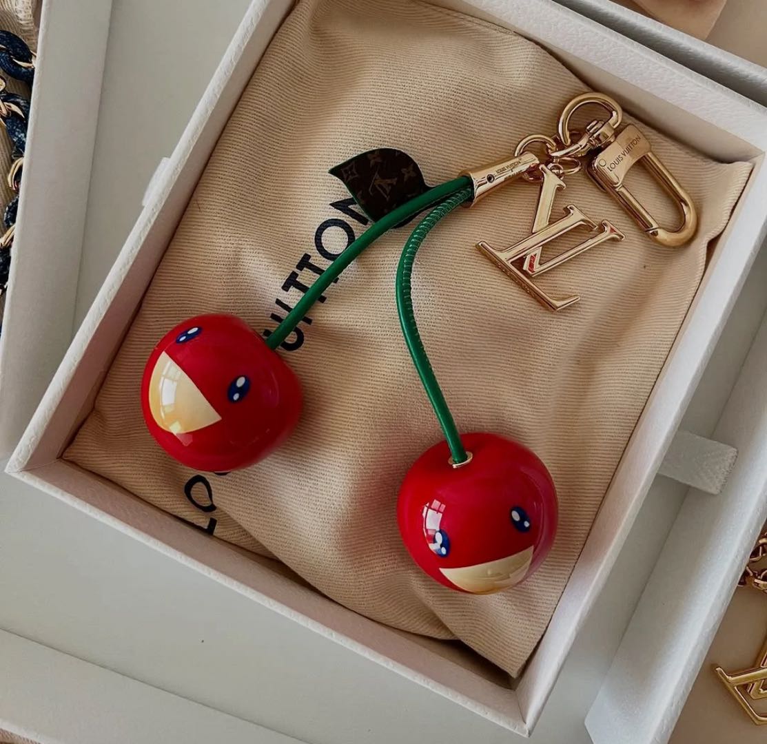 🌟 Přívěsek na klíče L-Třešeň: Roztomilý + Luxusní, Vše v jednom 🍒✨