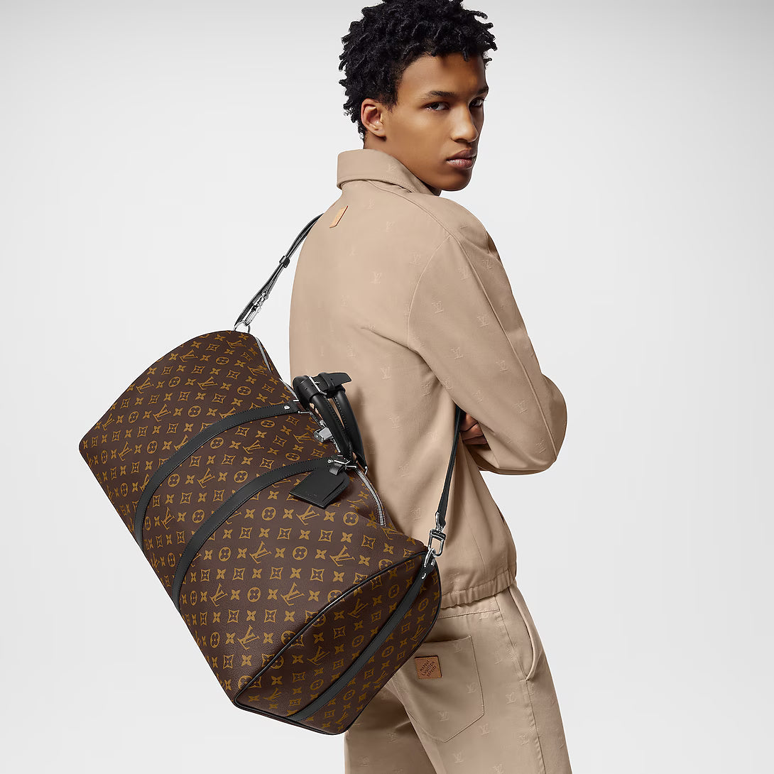 L-Luxury Monogram Travel Bag – Elegance On the Go 003